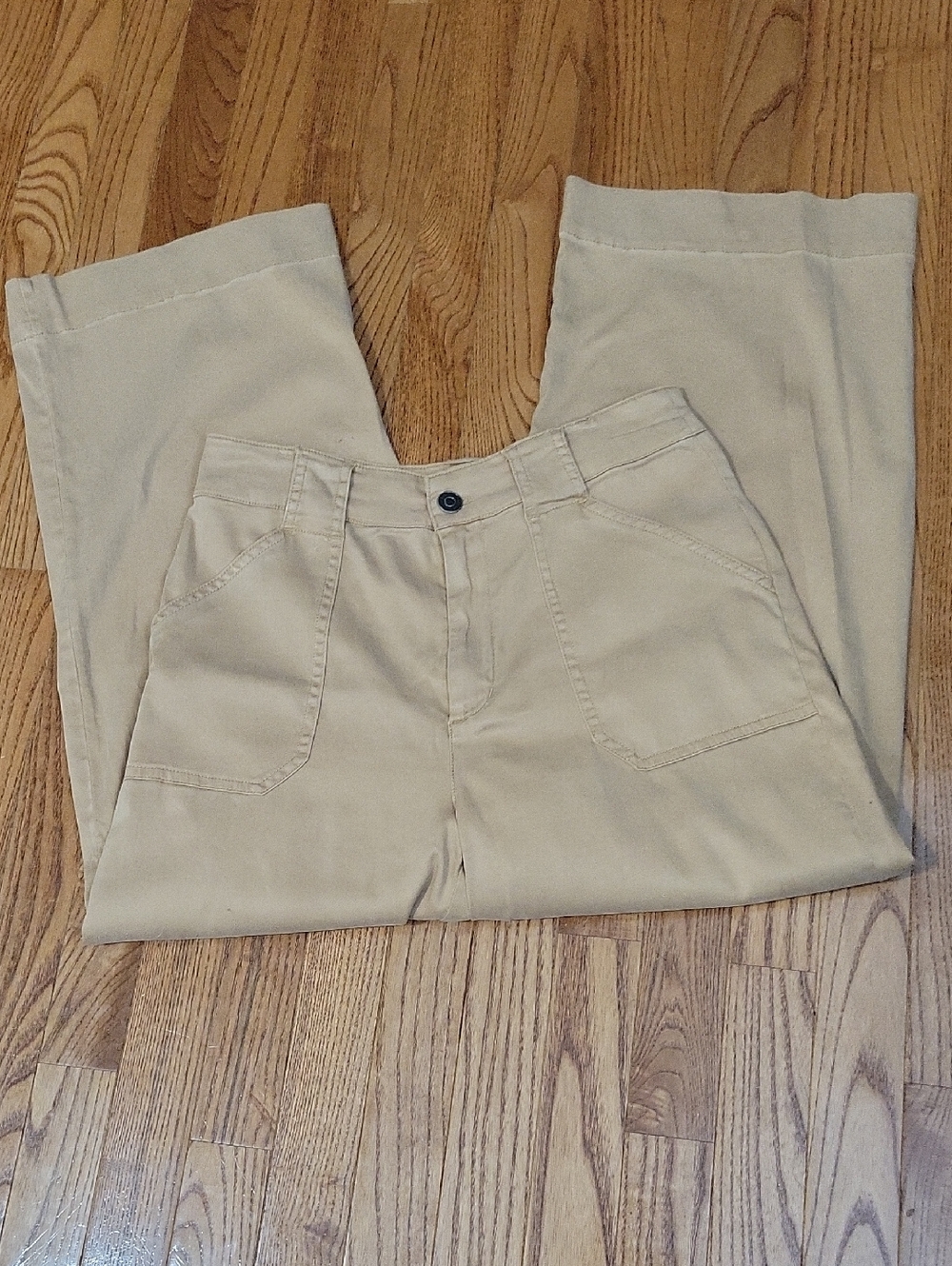 Women's Classic Straight Chino Pants in Light Khaki